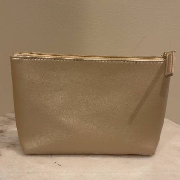 Bvlgari metallic gold faux leather cosmetics bag - Picture 2 of 12
